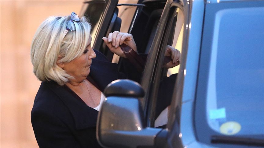 Fransa da aşırı sağcı Le Pen mahkemeye çıkacak
